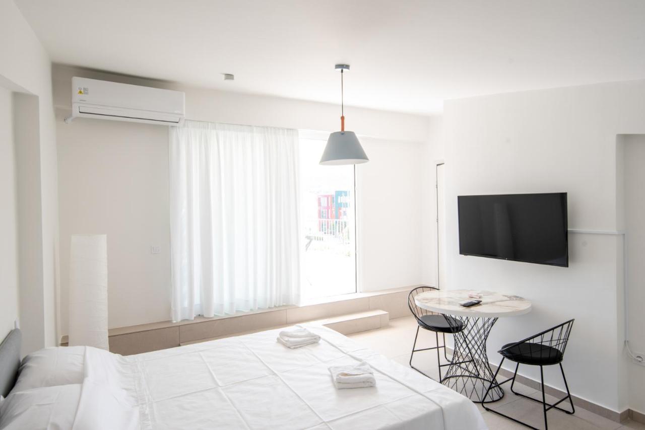 Ennea Suites-Null Suite Flámbouras Esterno foto